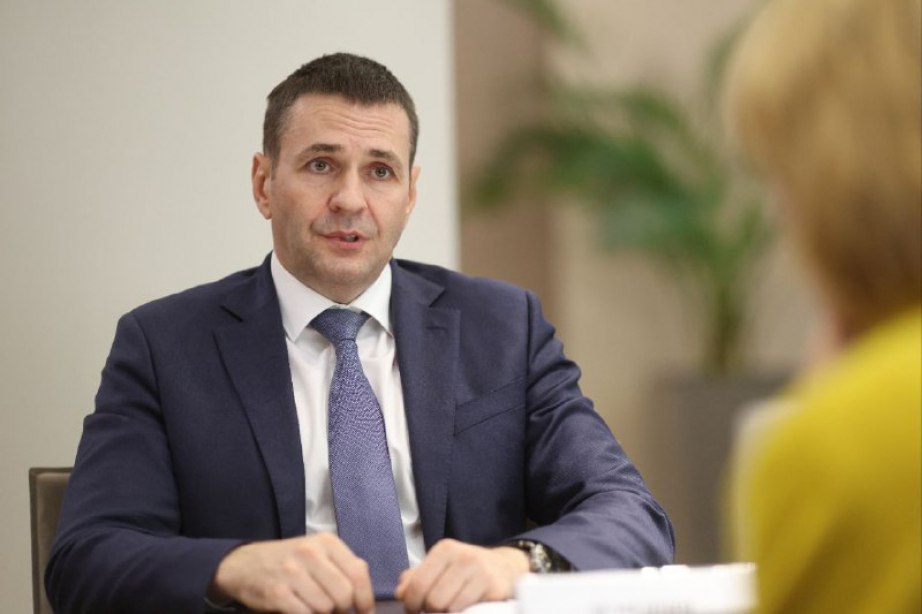 Дмитрий Демешин обсудил развитие агропромышленного комплекса Хабаровского края с Министром сельского хозяйства РФ Оксаной Лут Дмитрий Демешин обсудил развитие агропромышленного комплекса Хабаровского края с Министром сельского хозяйства РФ Оксаной Лут