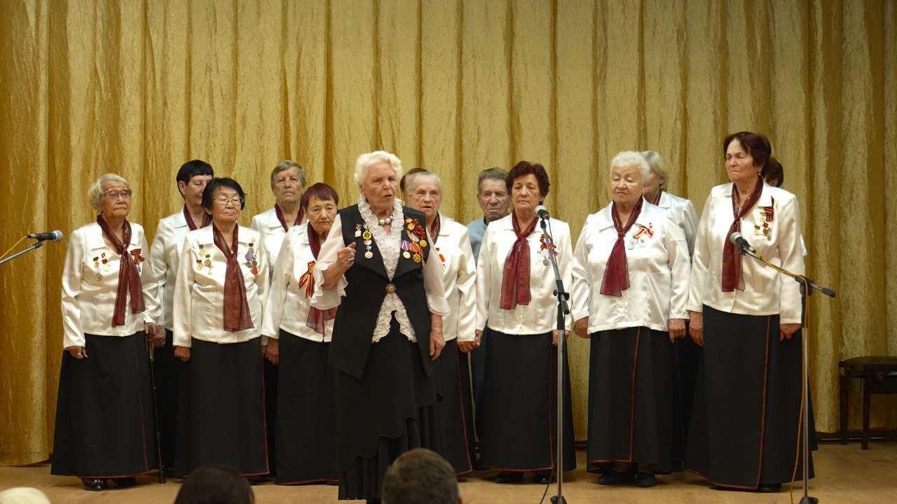 Участники региональной программы «Герои Vостока» посетили Хабаровский специальный дом ветеранов № 1 Участники региональной программы «Герои Vостока» посетили Хабаровский специальный дом ветеранов № 1