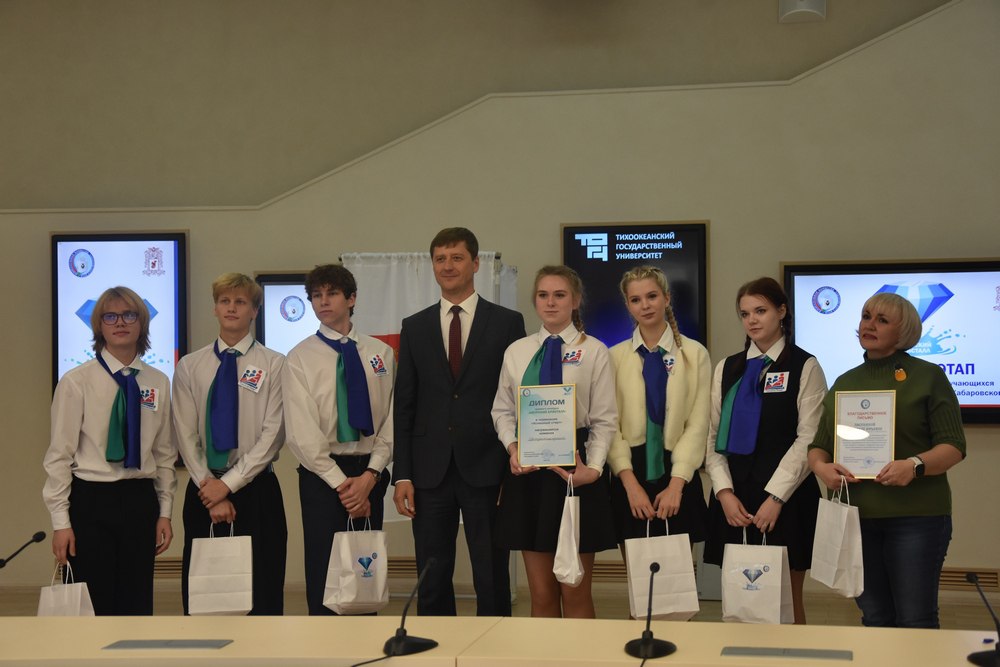 Вот и завершился краевой конкурс «Амурский кристалл» Вот и завершился краевой конкурс «Амурский кристалл»