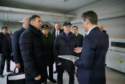 Полпред Президента РФ в ДФО Юрий Трутнев прибыл в Хабаровский край с рабочим визитом