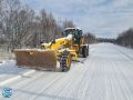 Сегодня в Хабаровском крае дорожные службы весь день очищали дороги от снега и наледи, а также обрабатывали опасные участки противогололёдными материалами