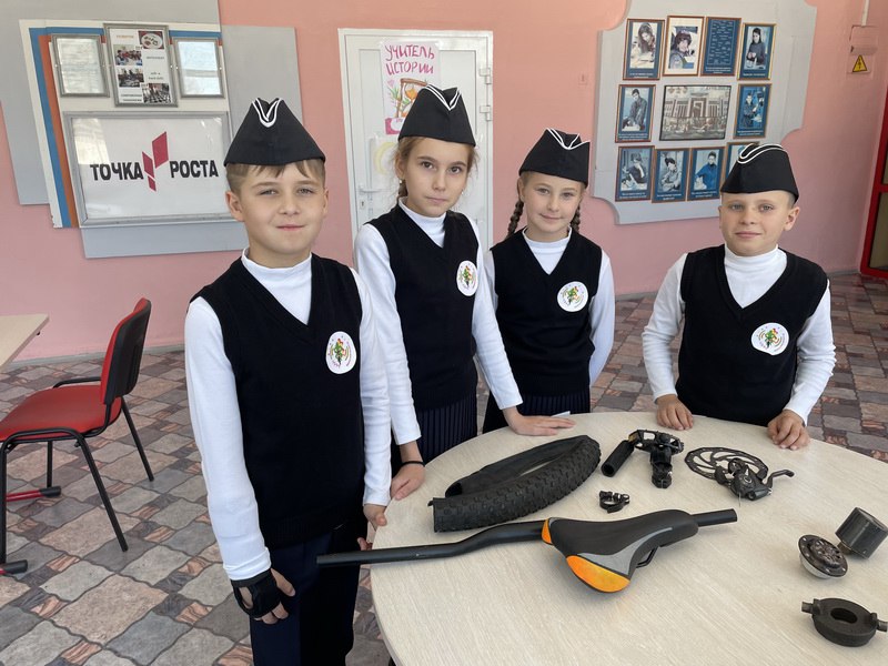 На пути к безопасности: юные инспекторы сразились в конкурсе «Безопасное колесо» На пути к безопасности: юные инспекторы сразились в конкурсе «Безопасное колесо»