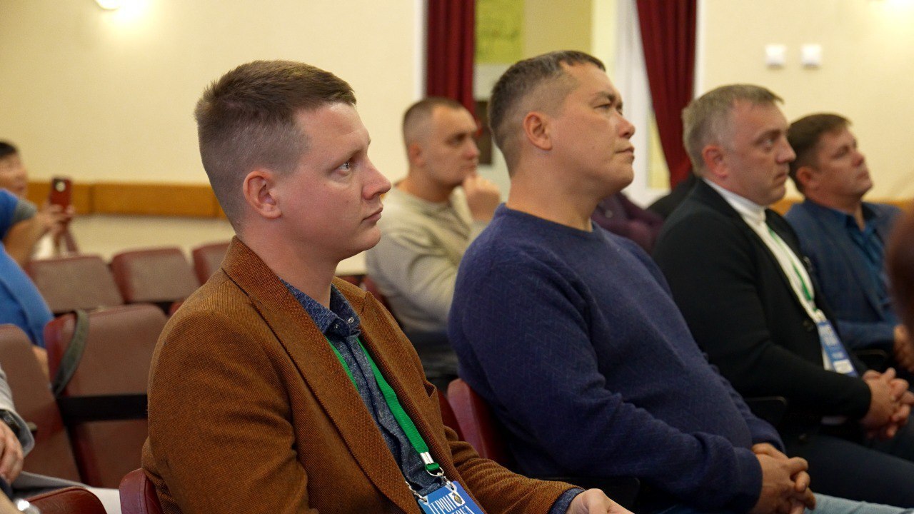 Участники региональной программы «Герои Vостока» посетили Хабаровский специальный дом ветеранов № 1 Участники региональной программы «Герои Vостока» посетили Хабаровский специальный дом ветеранов № 1