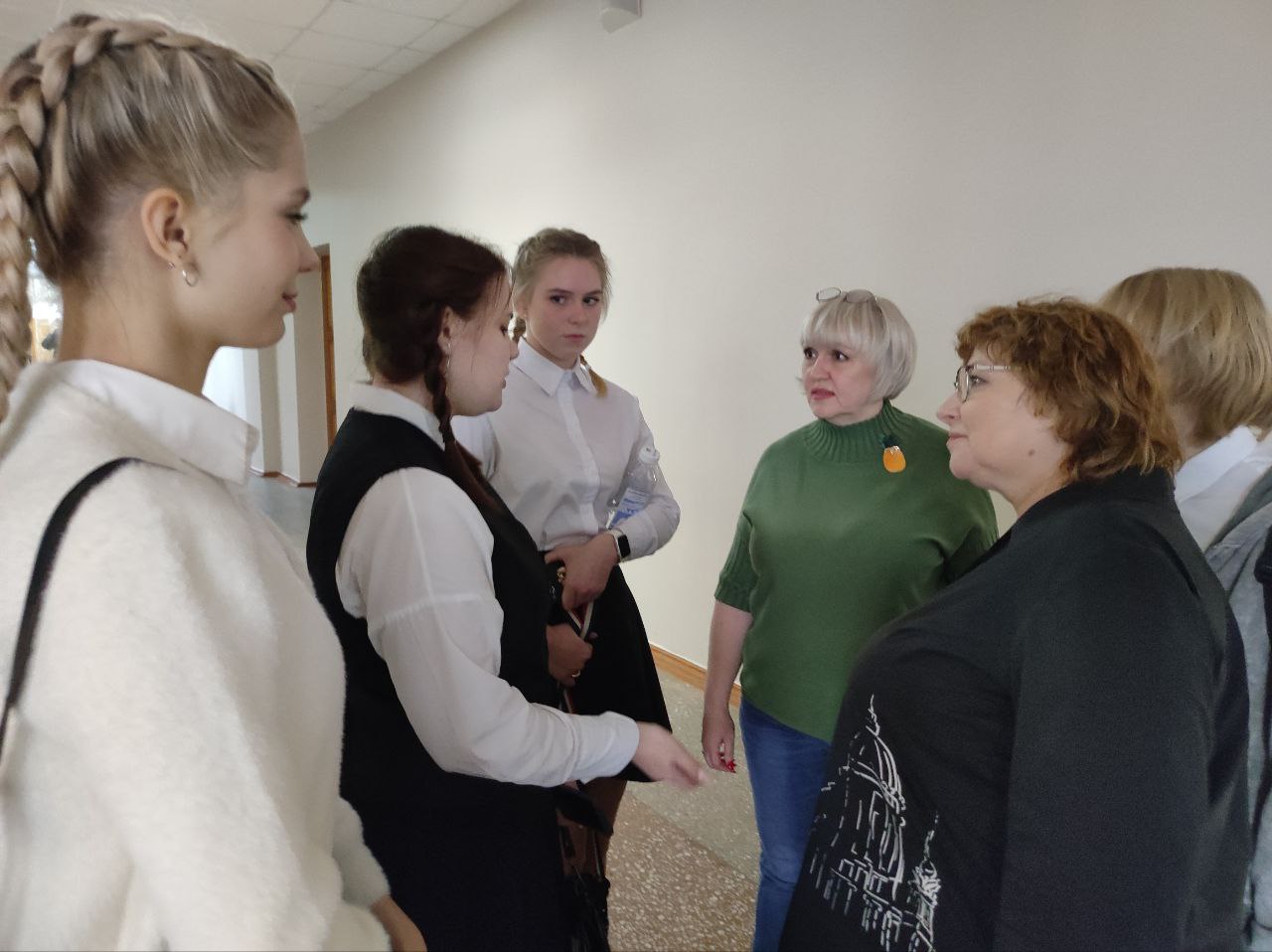 Сегодня в интеллектуальном центре ТОГУ проходит заключительный этап краевого конкурса «Амурский кристалл» среди старшеклассников Хабаровского края! Сегодня в интеллектуальном центре ТОГУ проходит заключительный этап краевого конкурса «Амурский кристалл» среди старшеклассников Хабаровского края!