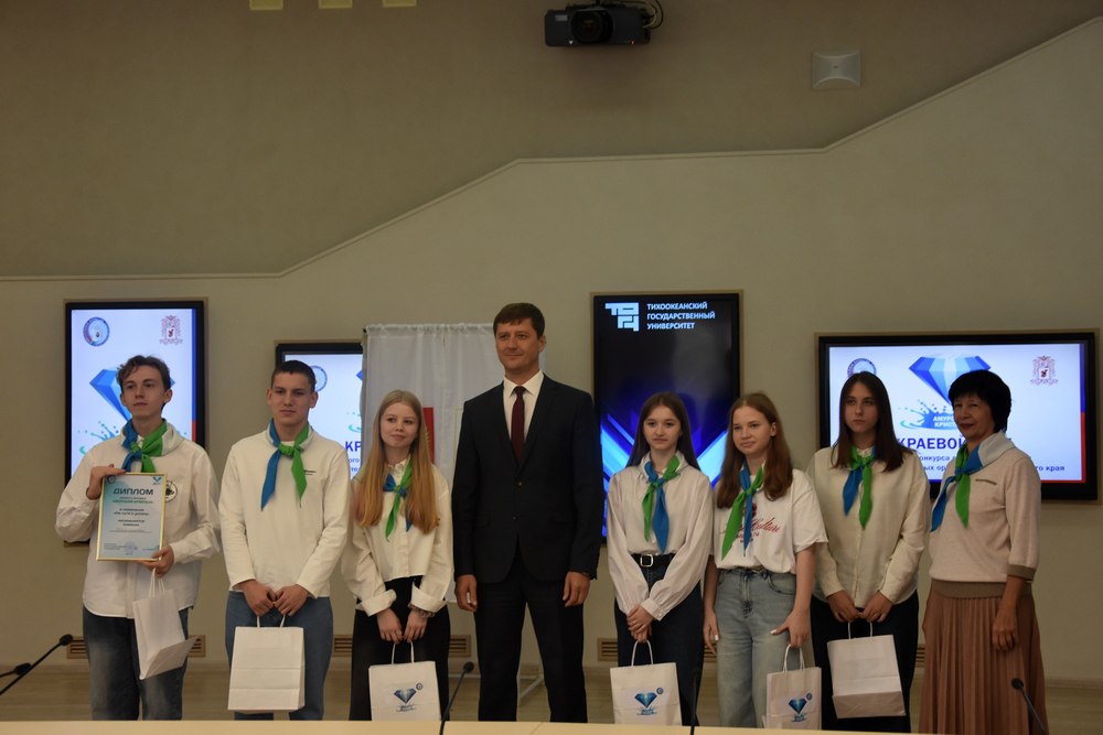 Вот и завершился краевой конкурс «Амурский кристалл» Вот и завершился краевой конкурс «Амурский кристалл»
