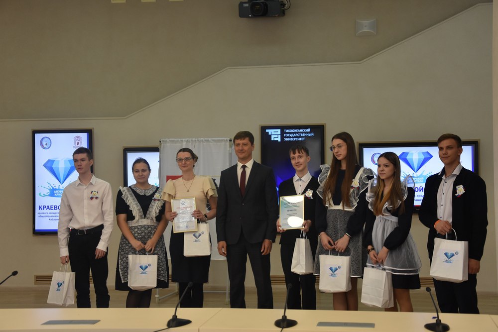 Вот и завершился краевой конкурс «Амурский кристалл» Вот и завершился краевой конкурс «Амурский кристалл»