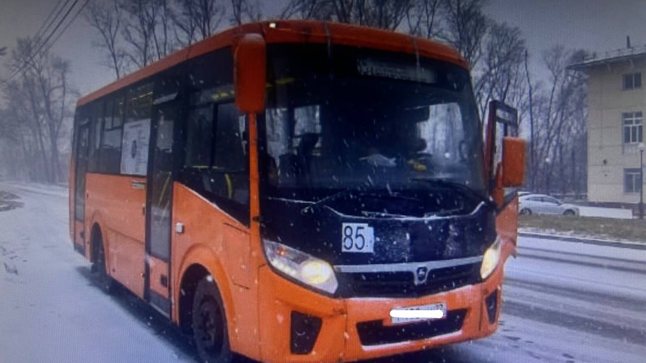 Автобус протащил подростка по асфальту в Хабаровске