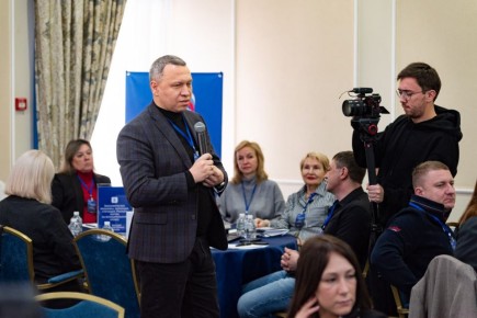 Высшая партийная школа Единой России организовала проектную сессию «Стратегия 2026» для политиков и общественных активистов в Хабаровском крае