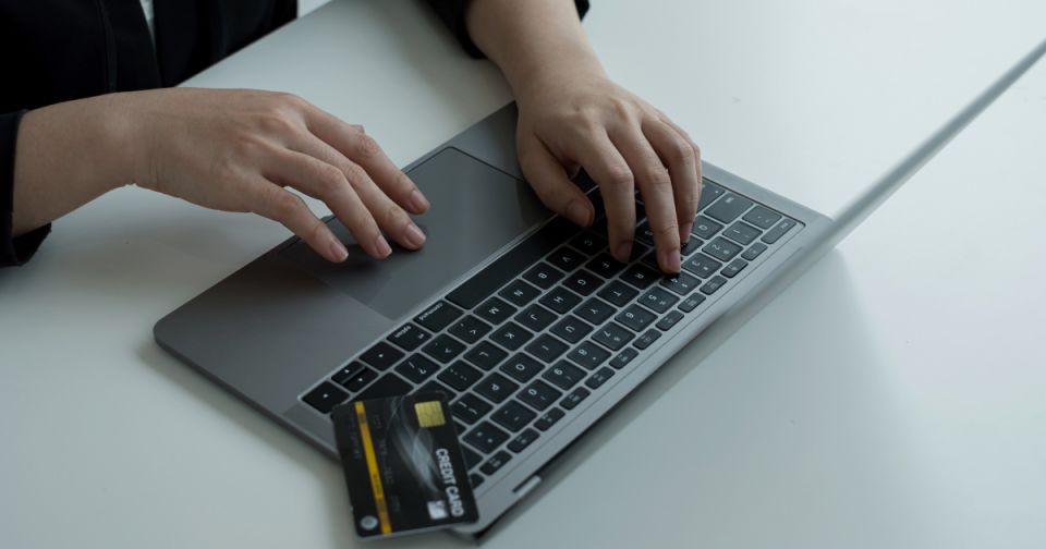 В России стартует эксперимент по взысканию долгов за ЖКУ через Госуслуги