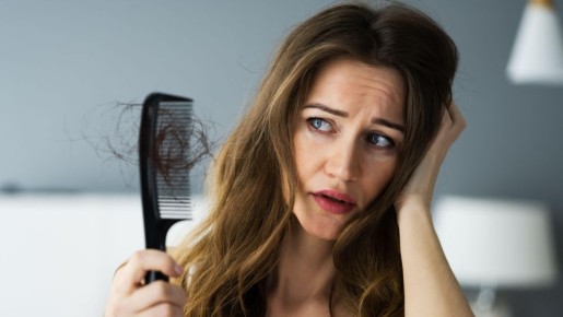 Три волосинки вместо густой шевелюры: в салонах скрывают правду об этих процедурах