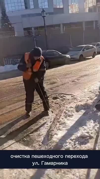 Работы по уборке снега сегодня ночью будут продолжены