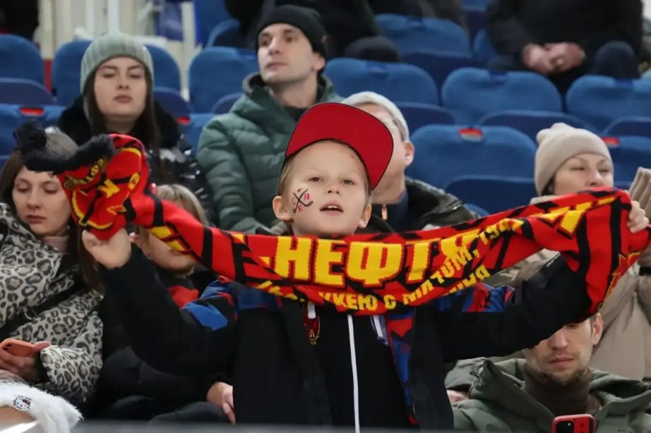 Хоккеисты «СКА-Нефтяника» открыли домашний сезон победой над абаканскими «Саянами» Хоккеисты «СКА-Нефтяника» открыли домашний сезон победой над абаканскими «Саянами»