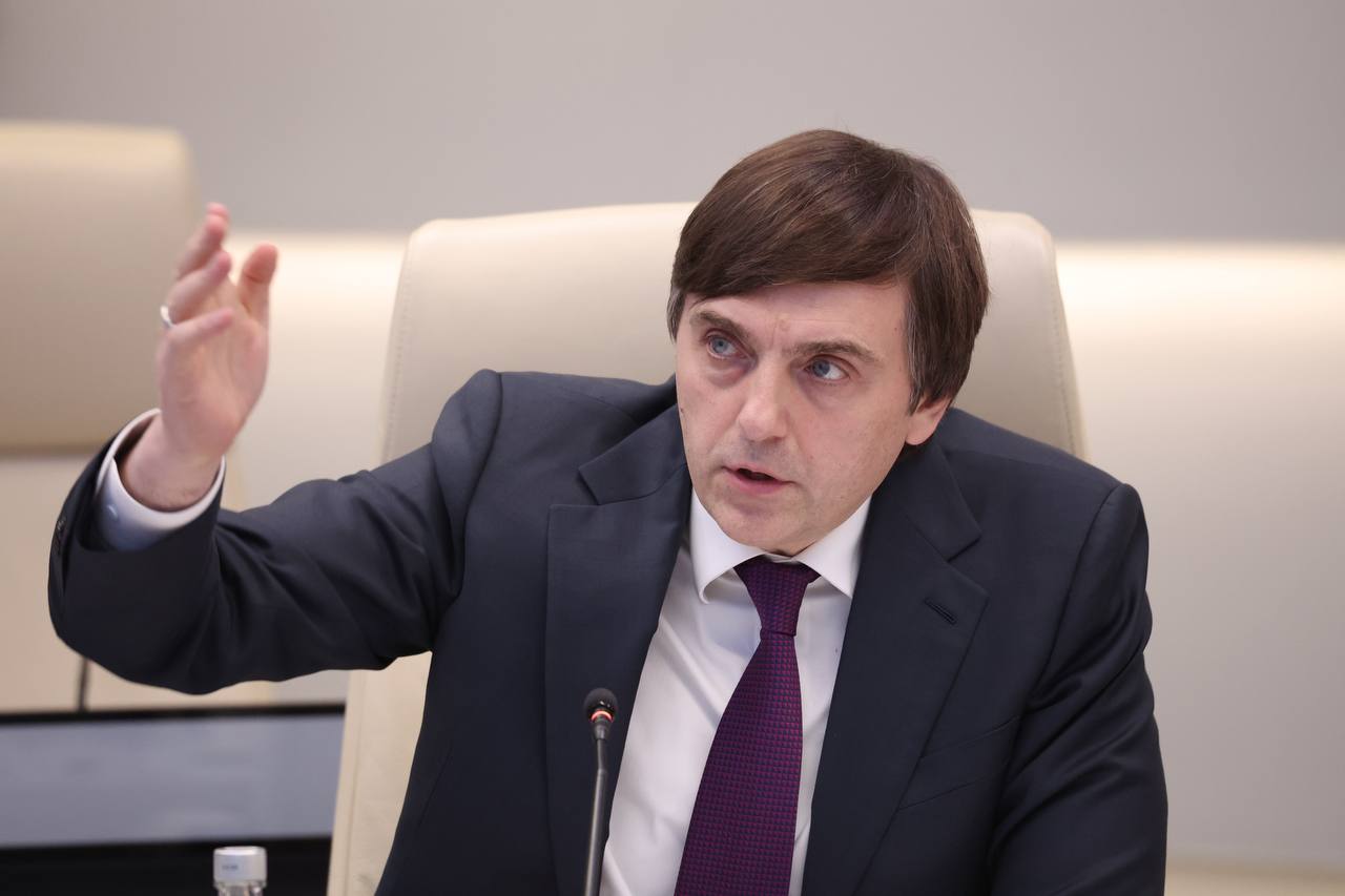 Дмитрий Чернышенко: Губернаторы должны взять на особый контроль стройку и капремонт объектов образования Дмитрий Чернышенко: Губернаторы должны взять на особый контроль стройку и капремонт объектов образования