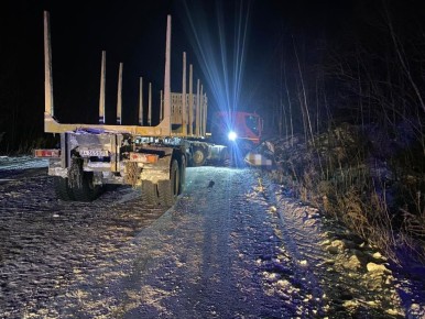 14.11.2025 года в 23:30 в районе 57 км федеральной дороги "Подъезд к п. Мухен" водитель транспортного средства "Тойота Камри", двигаясь со стороны