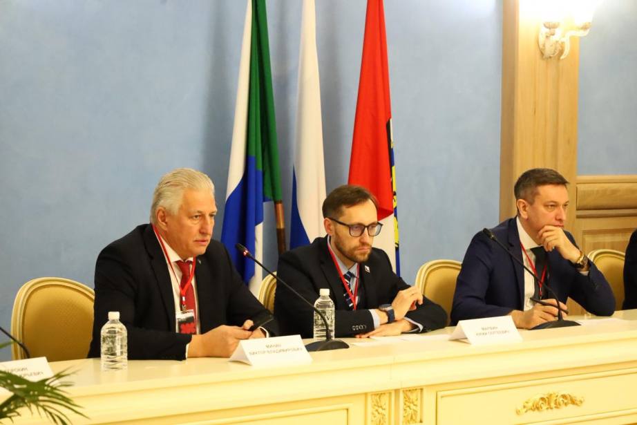 В Хабаровске прошел финал дальневосточного кибертурнира В Хабаровске прошел финал дальневосточного кибертурнира