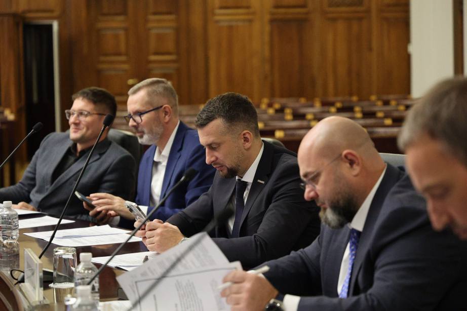 В Хабаровске обсудили создание финансово-делового центра «Хабаровск-Сити» В Хабаровске обсудили создание финансово-делового центра «Хабаровск-Сити»