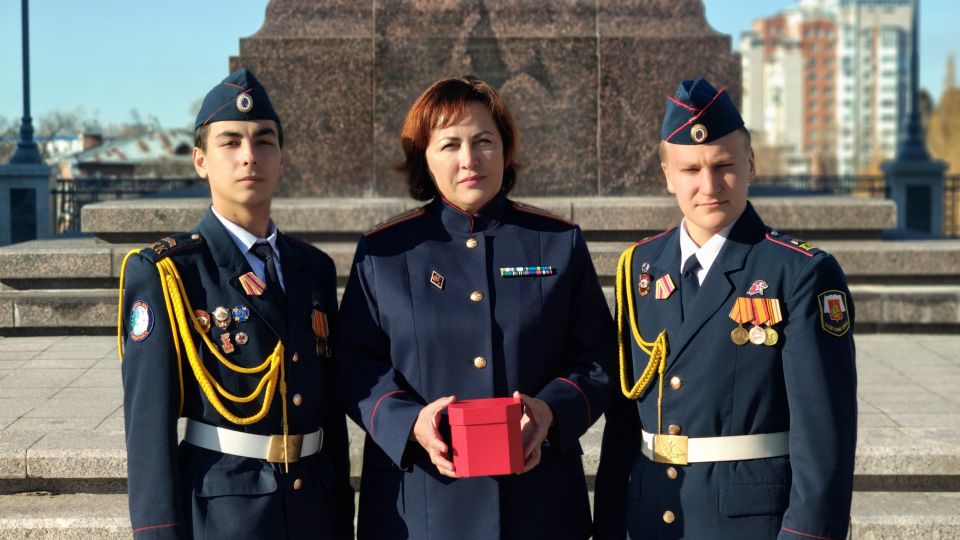 Сотрудники регионального следственного управления совместно с кадетами 38 школы города приняли участие в проекте «Патриоты Отечества»