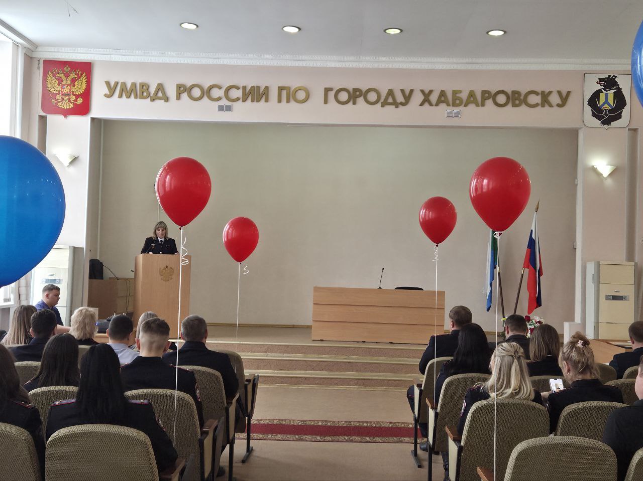 В УМВД России по Хабаровску наградили участковых полиции В УМВД России по Хабаровску наградили участковых полиции