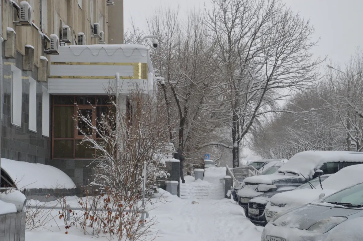 Хабаровчан просят сегодня вечером не парковать машины на некоторых улицах