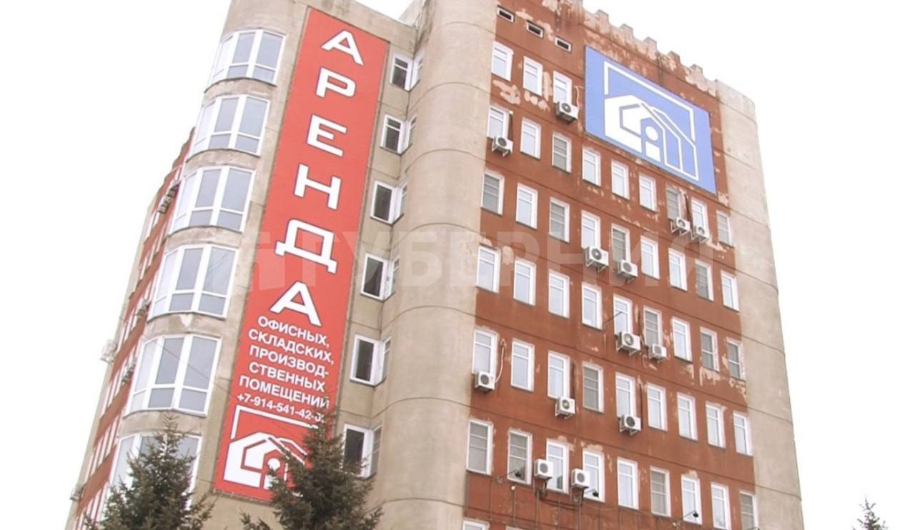 Уголовное дело в связи с невыплатой заработной платы рабочим домостроительного завода возбудил краевой следственный комитет после репортажа Губернии