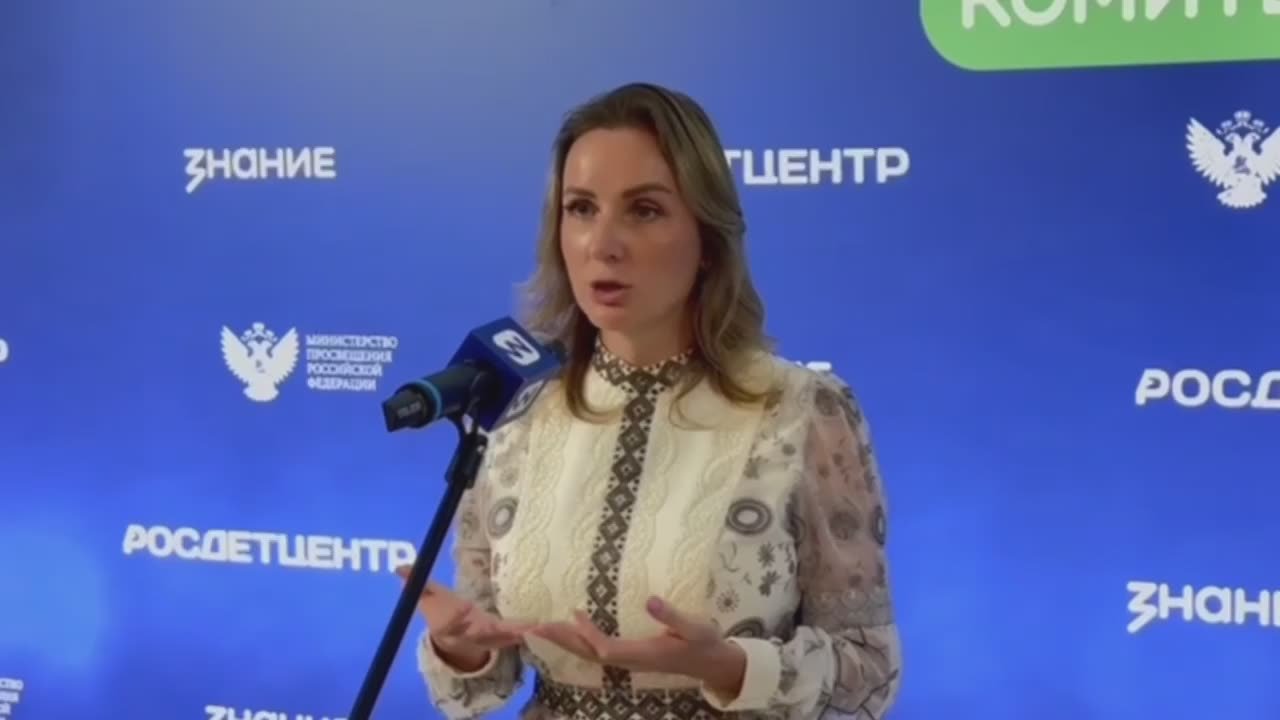 Мария Львова-Белова: Взаимоотношения с близкими, помощь семьям в кризисе, борьбу с травлей обсудили сегодня с участниками первого Всероссийского съезда родительских комитетов