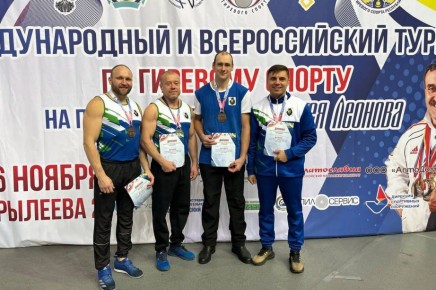 Спортсмены региона завоевали награды международных соревнований по гиревому спорту