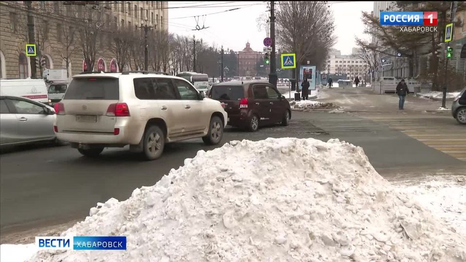 Дмитрий Демешин раскритиковал некачественный ремонт трамвайного переезда и поручил наказать виновных