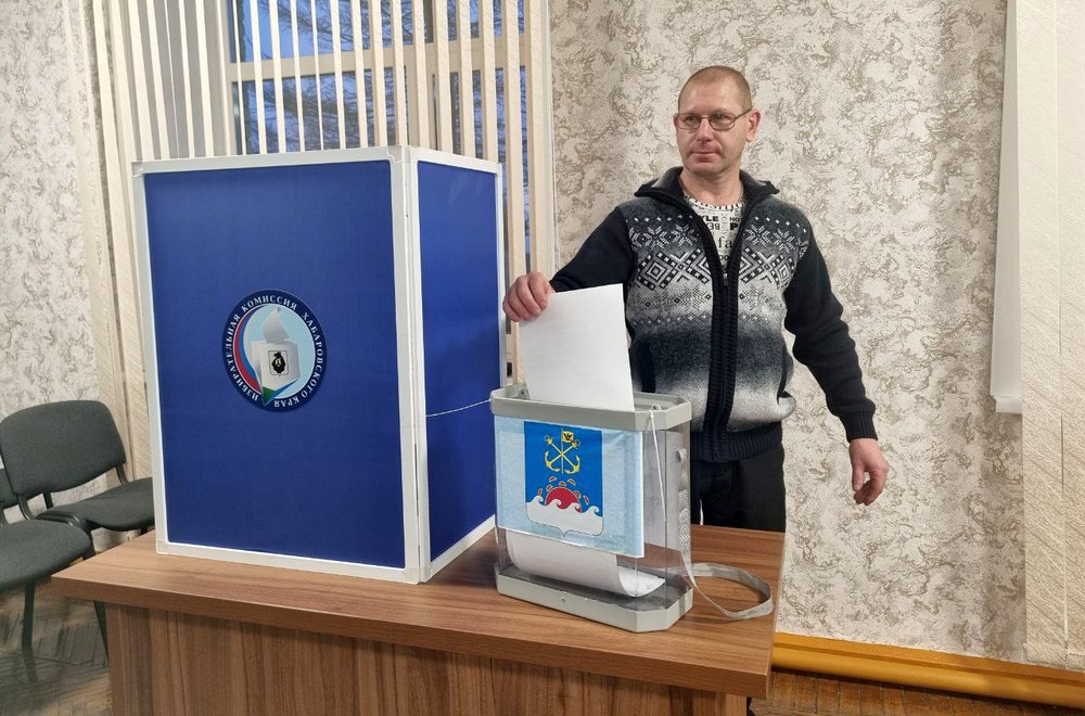 Первое организационное заседание территориальной избирательной комиссии Охотского района состава 2025-2030 г.г Первое организационное заседание территориальной избирательной комиссии Охотского района состава 2025-2030 г.г