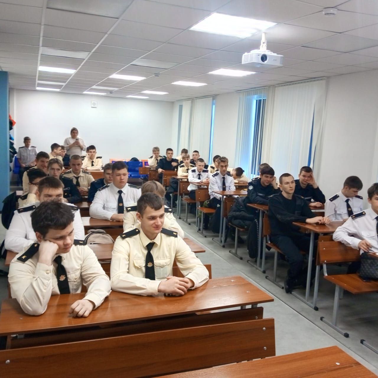 Урок мужества с Родионом Нурахметовым Урок мужества с Родионом Нурахметовым