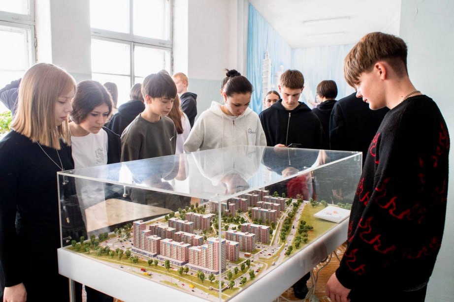 Школьники из Донецкой Народной Республики завершили двухнедельную поездку в Хабаровский край в рамках федерального проекта «Университетские смены»