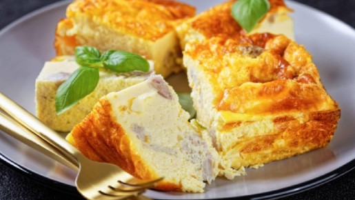 Приготовьте пышный омлет без масла и запекания: нежнейшее блюдо будет таять во рту