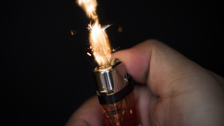 В Хабаровске квартиранты подожгли квартиру и не хотели платить за ущерб