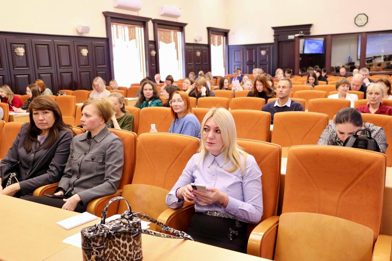 Начальник отдела по рассмотрению обращений и приему граждан прокуратуры края Иван Маслов принял участие в обучащем семинаре для государственных служащих Начальник отдела по рассмотрению обращений и приему граждан прокуратуры края Иван Маслов принял участие в обучащем семинаре для государственных служащих