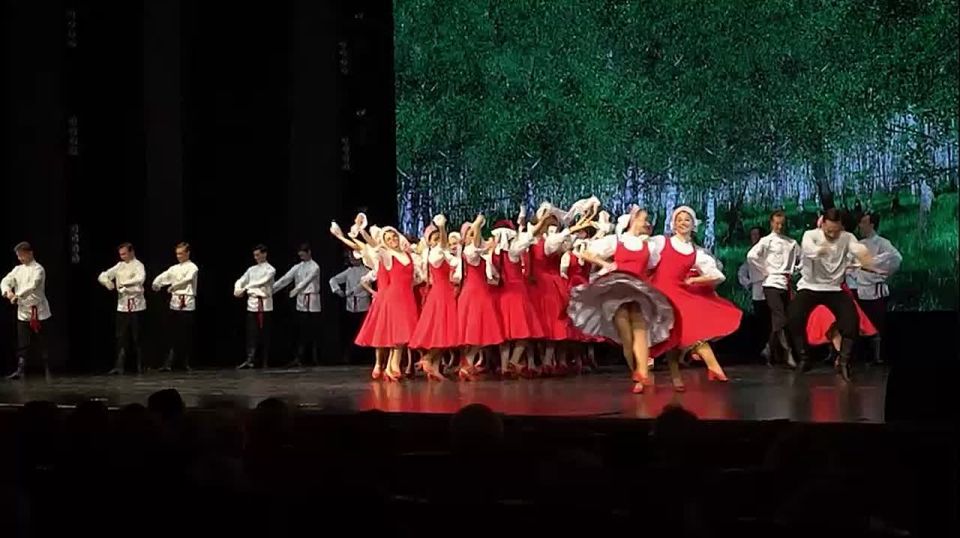 В Хабаровске впервые за 15 лет выступил академический ансамбль народного танца имени Игоря Моисеева