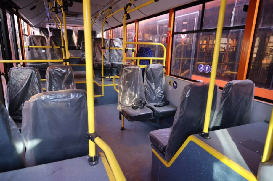 Дмитрий Демешин поручил задействовать простаивающие автобусы Дмитрий Демешин поручил задействовать простаивающие автобусы