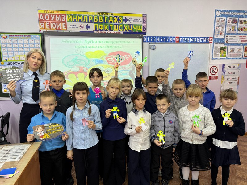 От дошкольников до студентов: Госавтоинспекция проводит профилактические мероприятия в районах От дошкольников до студентов: Госавтоинспекция проводит профилактические мероприятия в районах