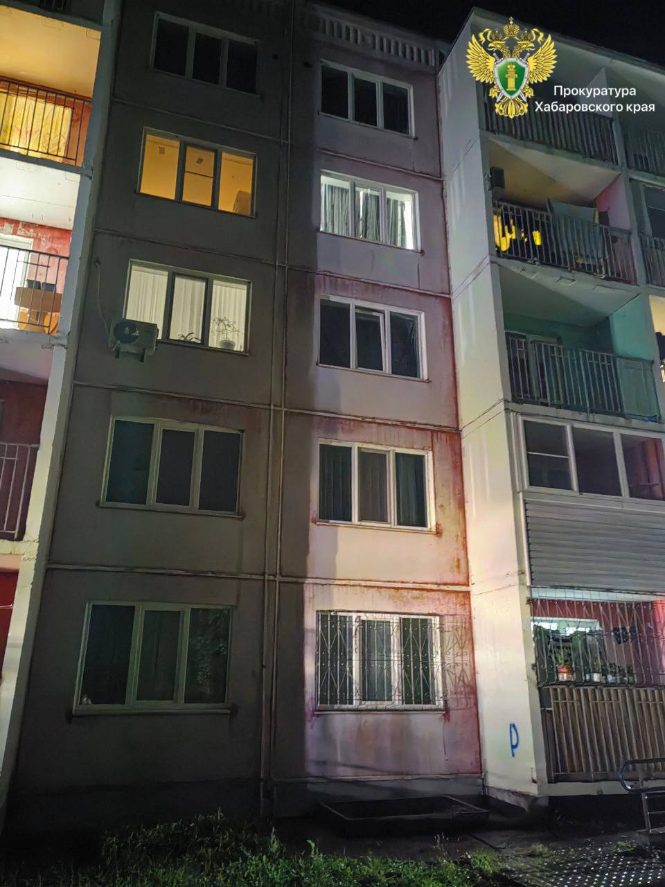 В районе имени Лазо предстанет мать 4-летней девочки, которая в сентябре 2025 года погибла при падении из окна