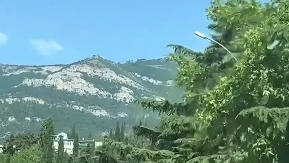 Служба по контракту – это не просто карьера, это возможность стать частью славной истории своей страны, защищая ее интересы и мирное небо над головой