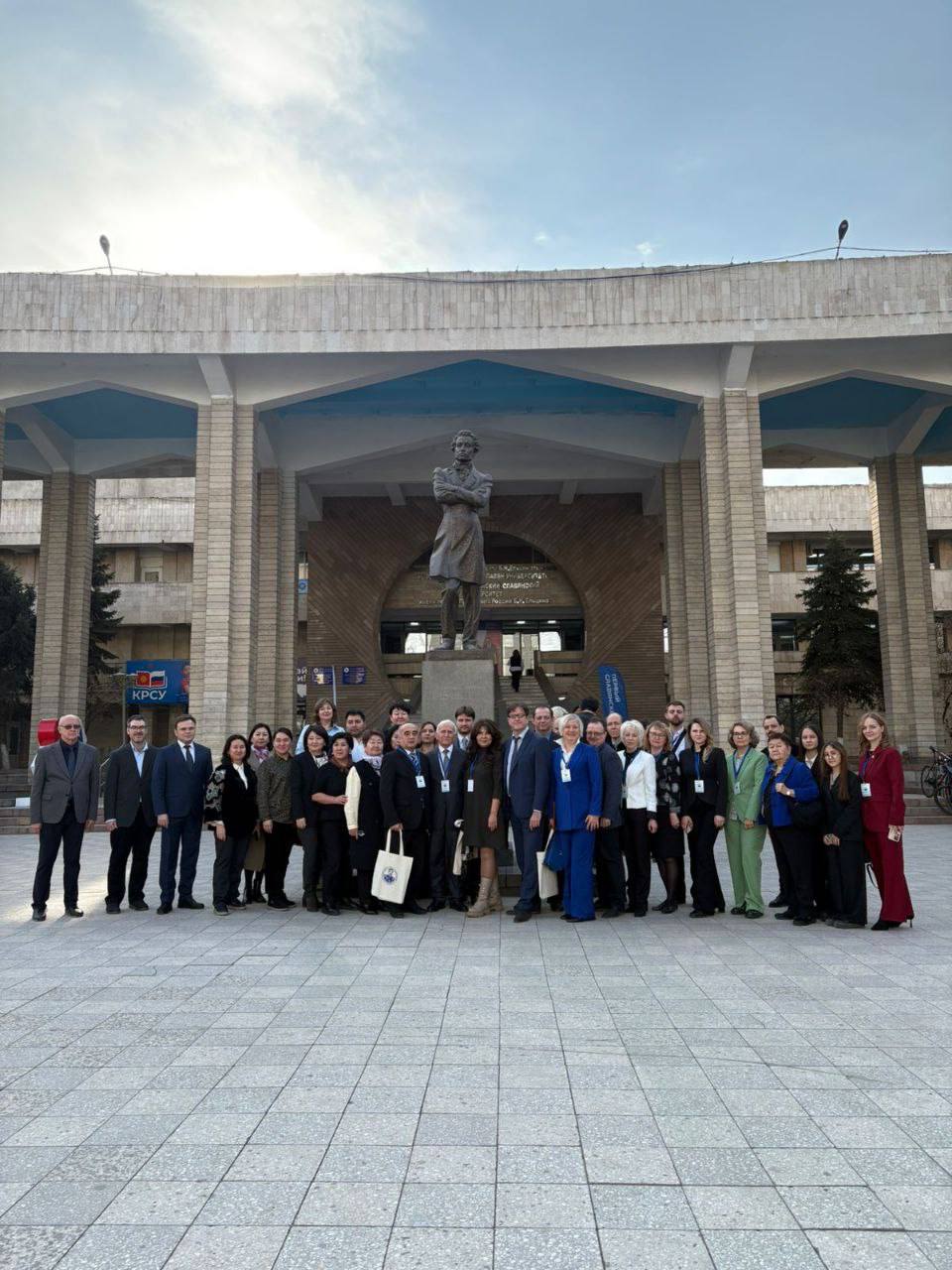 Развитие музейного партнерства: Хабаровск и Бишкек договорились о совместных проектах Развитие музейного партнерства: Хабаровск и Бишкек договорились о совместных проектах