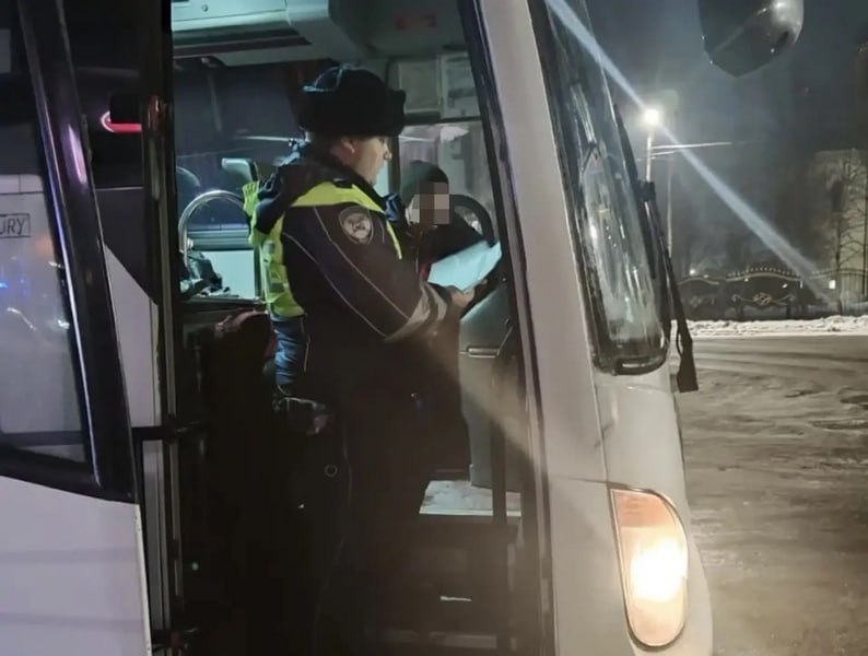 Безопасность пассажирских перевозок: итоги первых дней операции «Автобус» Безопасность пассажирских перевозок: итоги первых дней операции «Автобус»