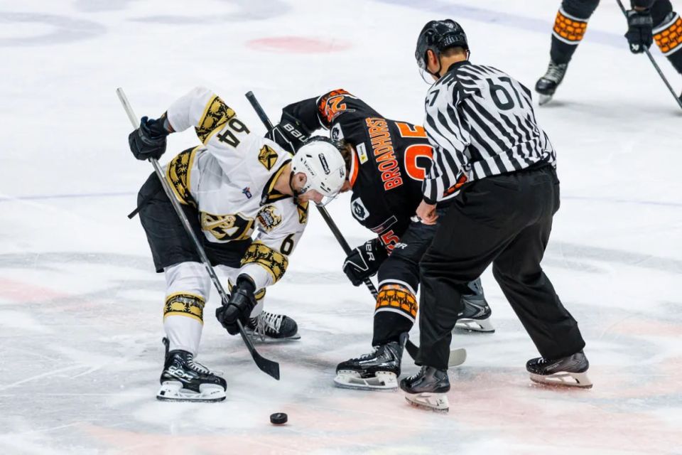 Хабаровский «Амур» потерпел разгром от владивостокского «Адмирала»