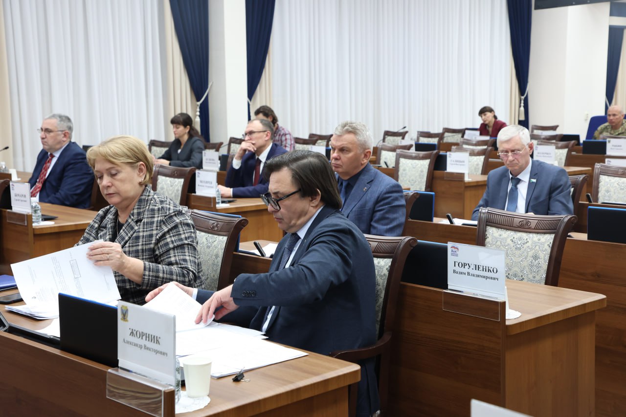 Ход реализации программы по переселению граждан из ветхого и аварийного жилья обсудили в краевом парламенте на «правительственном часе» Ход реализации программы по переселению граждан из ветхого и аварийного жилья обсудили в краевом парламенте на «правительственном часе»