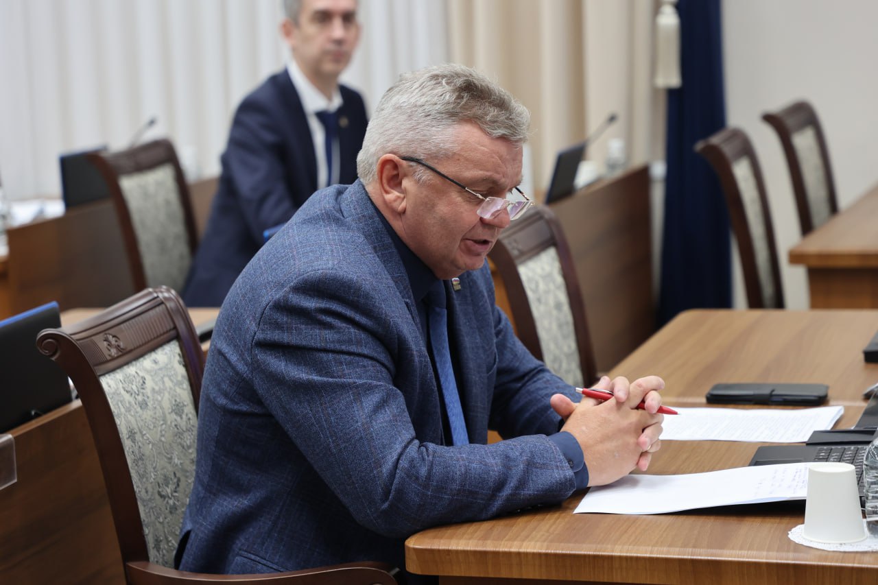 Ход реализации программы по переселению граждан из ветхого и аварийного жилья обсудили в краевом парламенте на «правительственном часе» Ход реализации программы по переселению граждан из ветхого и аварийного жилья обсудили в краевом парламенте на «правительственном часе»