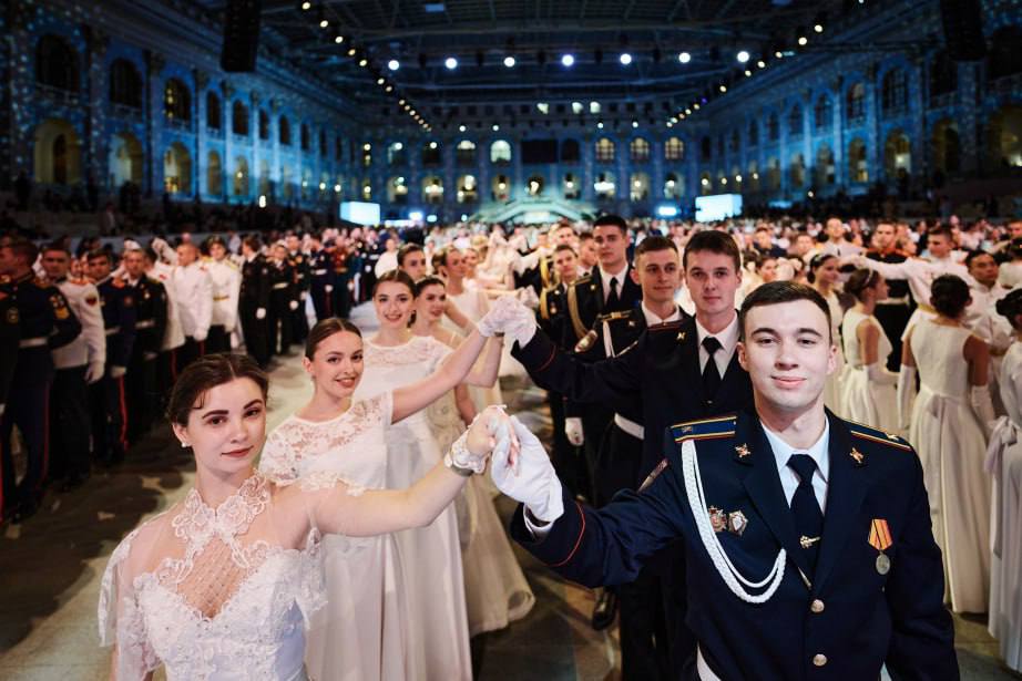 Кадеты Хабаровского края станут участниками Х Юбилейного Международного Кремлевского Благотворительного Кадетского Бала Кадеты Хабаровского края станут участниками Х Юбилейного Международного Кремлевского Благотворительного Кадетского Бала