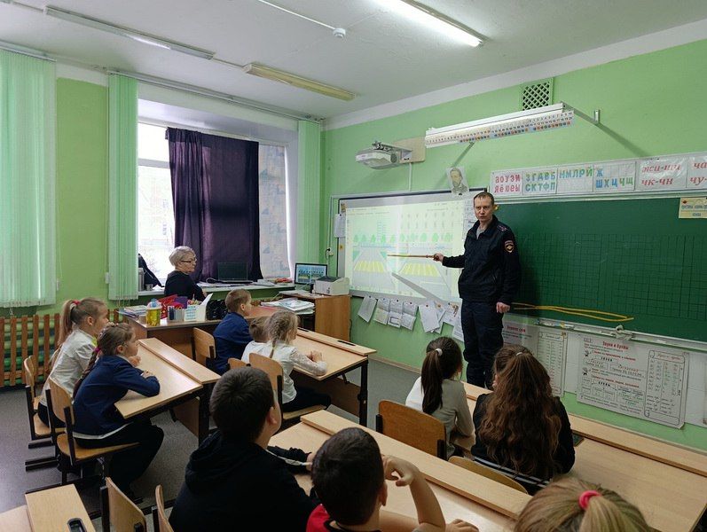 Ярче — безопаснее: уроки безопасности в Хабаровске и Солнечном районе
