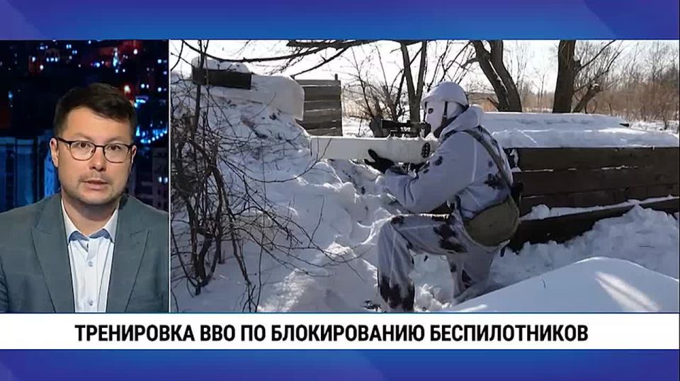 Удары беспилотника условного противника отразили военнослужащие подразделения отдельного гвардейского соединения радиоэлектронной борьбы ВВО в ходе тренировки