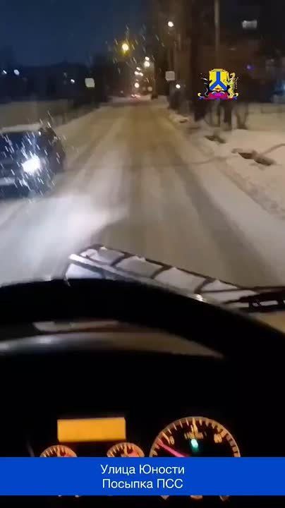 Минувшей ночью колонны снегоуборочных машин ликвидировали последствия непогоды