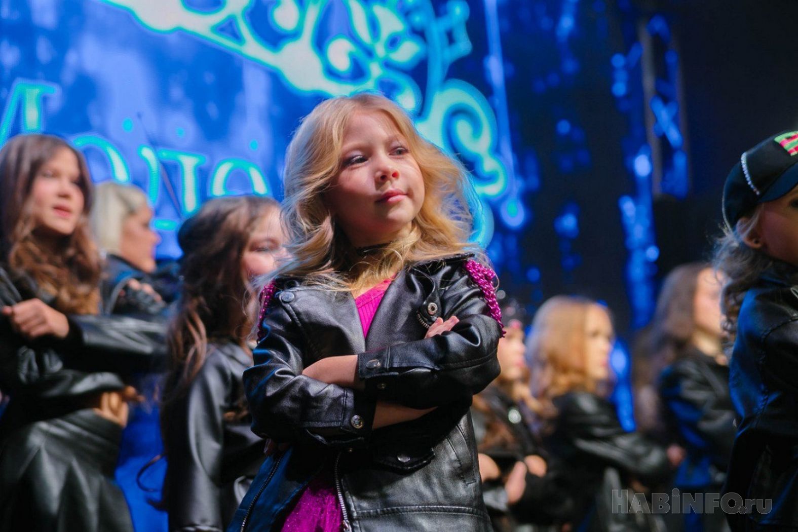 Блеск, таланты и красные розы: в Хабаровске выбирали «Топ-модель Дальнего Востока»