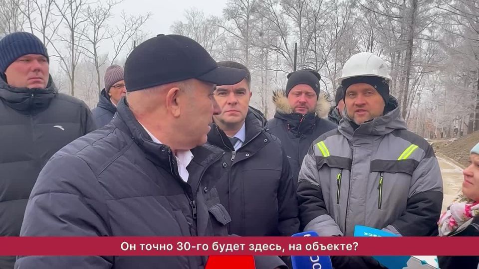 Сергей Кравчук: В очередной раз проверил ход строительства спортивно-досугового центра в парке Дома офицеров флота