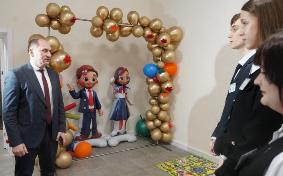 Завершен капремонт корпуса для начальных классов школы № 23 Комсомольска-на-Амуре Завершен капремонт корпуса для начальных классов школы № 23 Комсомольска-на-Амуре